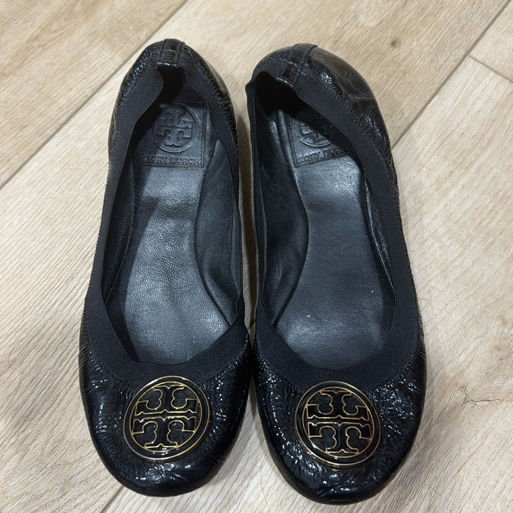 Tory Burch black ballet flat stretch, size 8.5